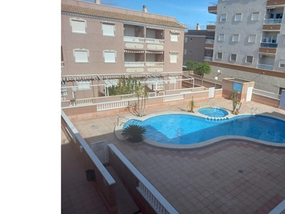 EXCELENTE APARTAMENTO EN VENTA EN SANTA POLA EN URBANIZACIÓN A 2 MIN. DE LA PLAYA!!