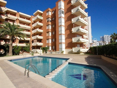 Piso en venta en ronda Mar de 2 habitaciones con terraza y piscina