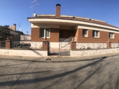 Casa-Chalet en Venta en Tarrega Lleida