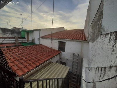Casa con patio y terraza en el Casar de Cáceres