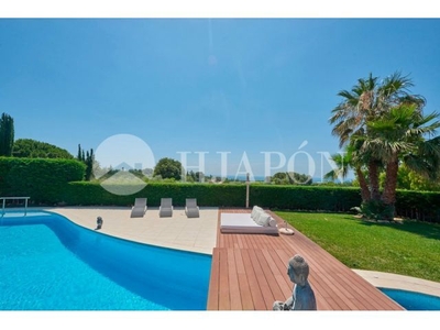 Casa en Sant Andreu de Llavaneres con vistas al mar.