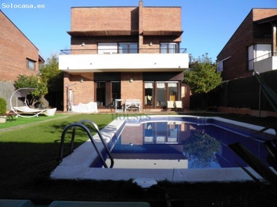 Chalet en Vidreres con terraza y piscina. Ideal para familias.