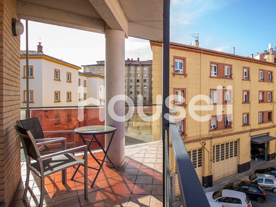 Venta de piso con terraza en Milagrosa-Arrosadia (Pamplona)