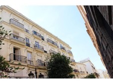 Venta Piso Cádiz. Piso de tres habitaciones en Calle PLOCIA. Buen estado tercera planta