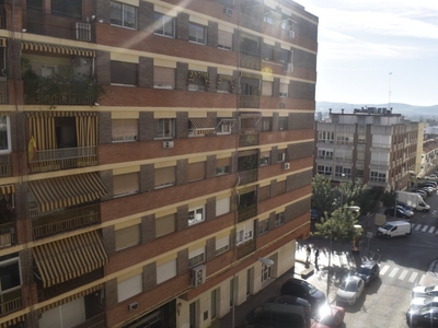 Venta de piso con terraza en Ciudad Jardín, Vistalegre, Zoco (Córdoba), Vallellano