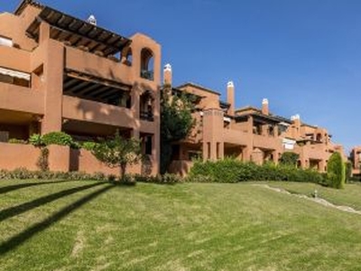 Ático en venta en El Paraíso-Atalaya-Benamara