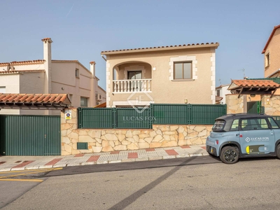 Casa / villa de 255m² en venta en Platja d'Aro, Costa Brava