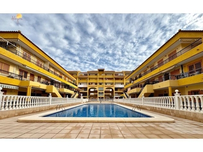 Espectacular Duplex con precioso diseño y listo para entrar a vivir + Enorme piscina comunitaria