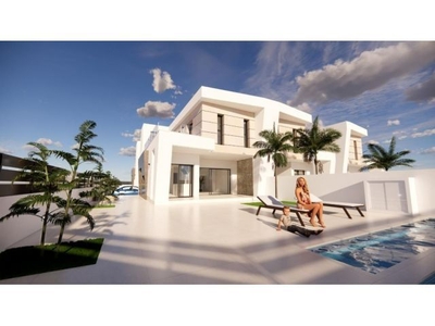 Increíble villa independiente nueva, ubicada a 15 minutos de la Playa en Dolores ( Alicante).