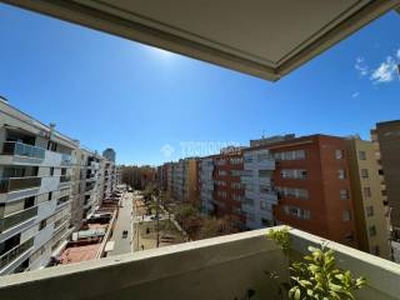 Piso de cuatro habitaciones entreplanta, La Marina del Port-Parc de Montjuïc, Barcelona