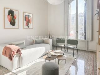 Piso de dos habitaciones 88 m², La Dreta de l'Eixample, Barcelona