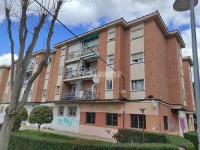 Piso de dos habitaciones entreplanta, Constitución-Balconcillo, Guadalajara