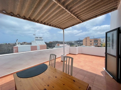 Venta de piso en Distrito Ciudad Alta (Las Palmas G. Canaria), Lomo Apolinario