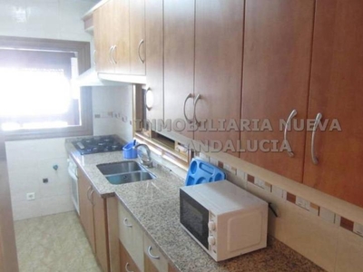 Piso de alquiler en Aguadulce Sur