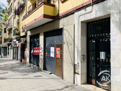 LOCAL COMERCIAL EN AV. ALBUFERA DE MADRID