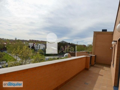 Alquiler ático terraza y piscina Miramadrid