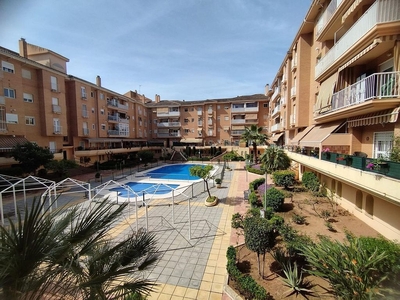 Alquiler de estudio en Poniente-Norte - Miralbaida - Parque Azahara con piscina y ascensor