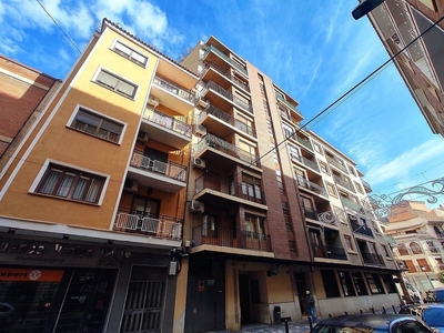 Alquiler de piso en Almansa de 3 habitaciones con garaje y balcón