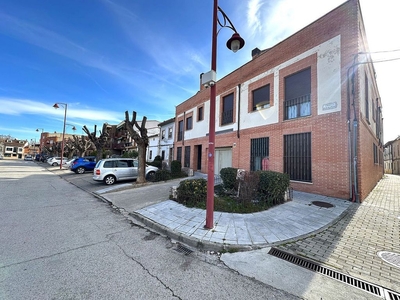 Alquiler de piso en Marchamalo de 1 habitación con garaje y muebles