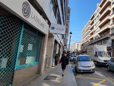 Alquiler de piso en O Berbés - Peniche de 4 habitaciones con garaje y calefacción