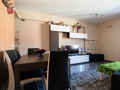 Apartamento de 3 dormitorios en alquiler en Puerta del Ángel, Madrid