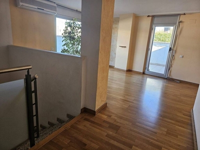 Dúplex en venta en Sant Pere de 3 habitaciones con terraza y garaje