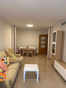 Piso en alquiler en El Ranero de 2 habitaciones con muebles y aire acondicionado