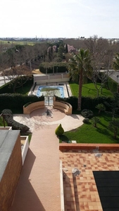 Piso en alquiler en Universidad de 2 habitaciones con terraza y piscina