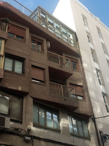 Piso en venta en avenida Del Doctor Gadea de 3 habitaciones con terraza y balcón