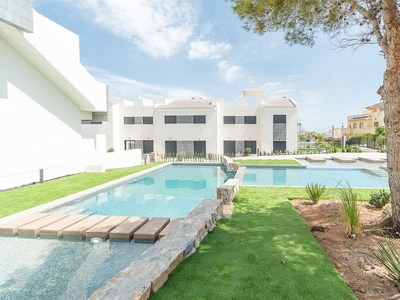Piso en venta en Los Balcones - Los Altos del Edén de 2 habitaciones con terraza y piscina