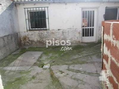 Casa adosada en venta en Alcabón en Alcabón por 15.300 €