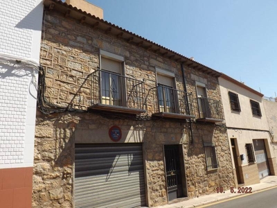 Venta Casa unifamiliar Jaén. Buen estado