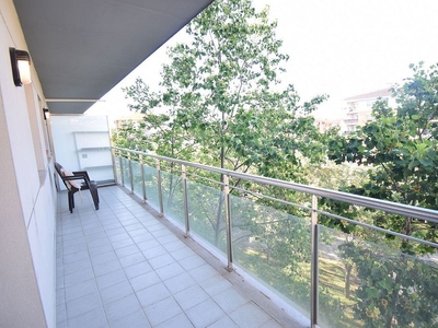 Alquiler de piso en Montilivi - Palau de 2 habitaciones con terraza y garaje