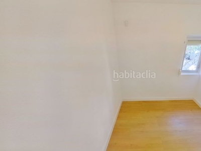 Alquiler piso con 3 habitaciones en San Cristóbal Madrid