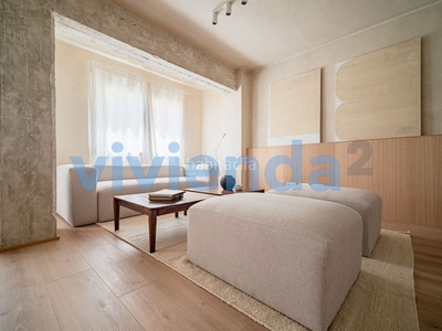 Alquiler piso en Fuente del Berro, 93 m2, 3 dormitorios, 2 baños, 3.200 euros en Madrid
