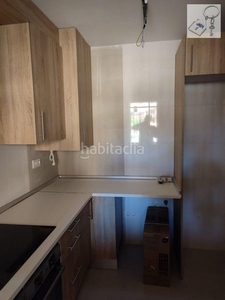 Apartamento con 2 habitaciones con piscina en Alcázares (Los)