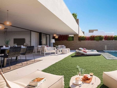 Apartamento en venta en Cabopino - Artola, Marbella, Málaga