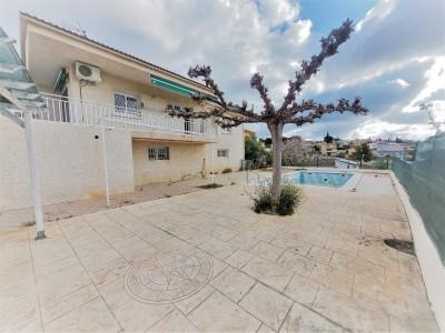 Chalet en la Pobla de Montornès