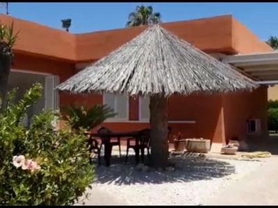 Chalet en venta en La Veleta, Torrevieja, Alicante