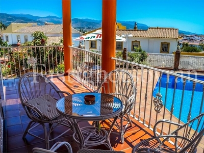 Chalet villa y piscina! en Viña Málaga Torre del Mar