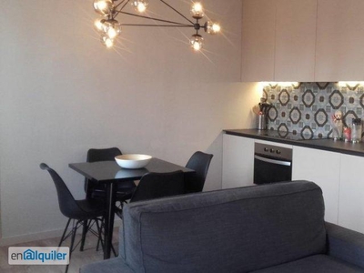 Elegante apartamento de 1 dormitorio con aire acondicionado para alquilar en la playa de La Barceloneta