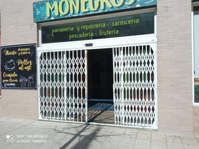 Local comercial Avenida Monegros 35 Huesca Ref. 93006803 - Indomio.es