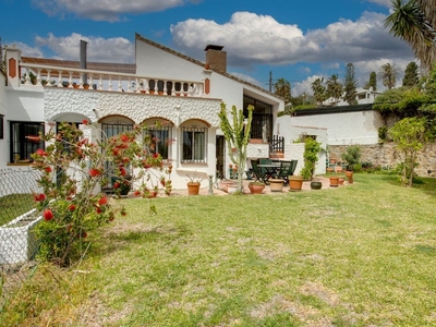 Pareado en venta en Huerta Nueva, Estepona, Málaga