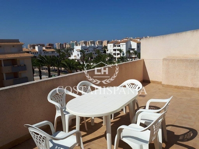 Venta Casa adosada en Calle Puerto Tomás Maestre La Manga del Mar Menor. Buen estado con terraza 120 m²