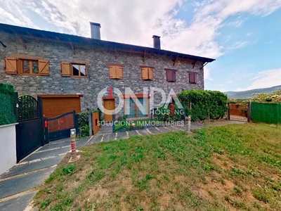 Venta Casa adosada en camí clos Ribera d'Urgellet. Con terraza 126 m²