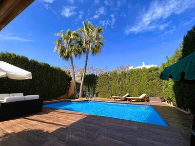 Venta Casa adosada en Cd Ibiza Ibiza - Eivissa. Buen estado 250 m²