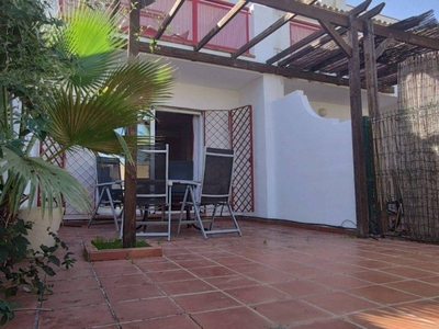 Venta Casa adosada en Cristobal Colon 41 Cartaya. Con terraza 183 m²