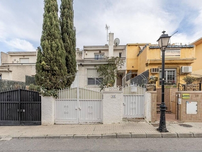 Venta Casa adosada en Las Palmas 12 Las Gabias. 185 m²