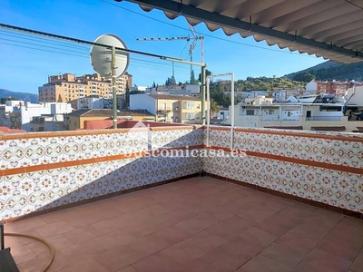 Venta Casa adosada Jaén. Buen estado con terraza 148 m²
