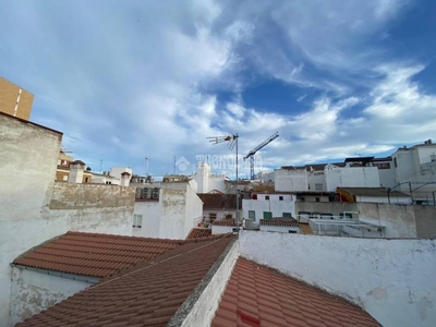 Venta Casa adosada Jaén. Con terraza 178 m²